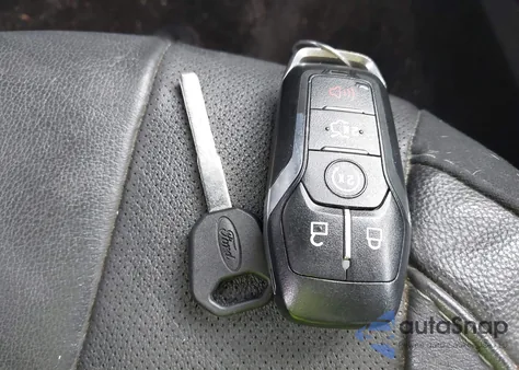 2013 Ford Fusion Titanium из США, поврежденный, VIN 3FA6P0K90DR309366